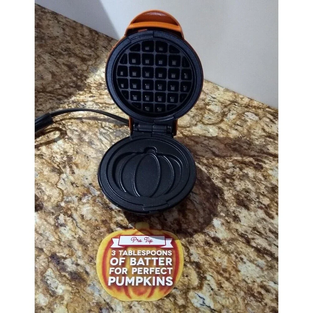 DASH Pumpkin Mini‎ Waffle Maker Orange Electric Griddle Individual DMWP001OR